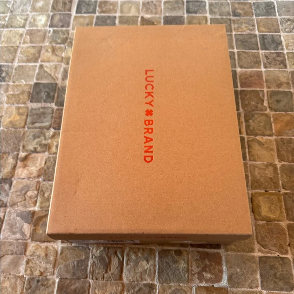 Lucky brand Elegant Brown Leather Women's Sandals - Picture 3 of 9